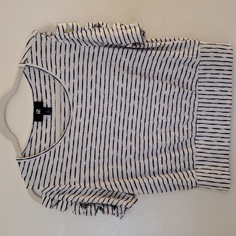 Stripped top